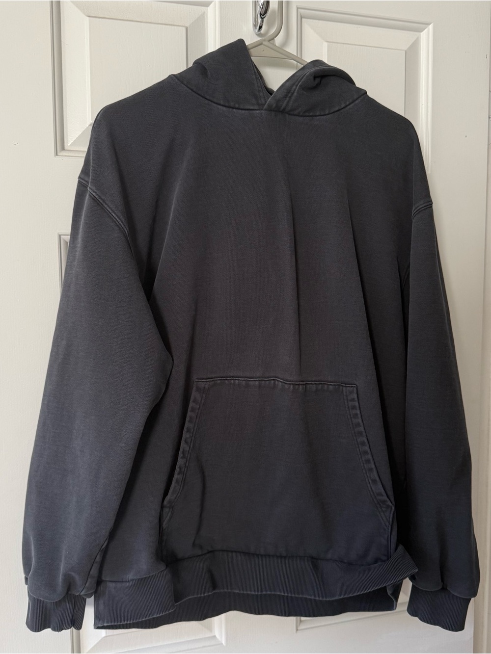 SKIMS Boyfriend Fleece Hoodie in Washed Onyx M